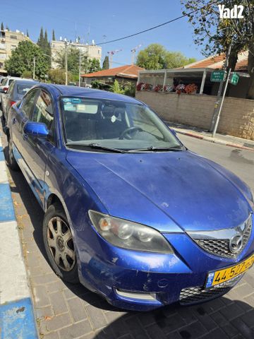 מודעת רכב מאזדה 3