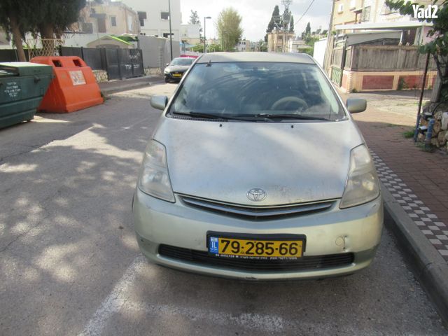 מודעת רכב טויוטה פריוס