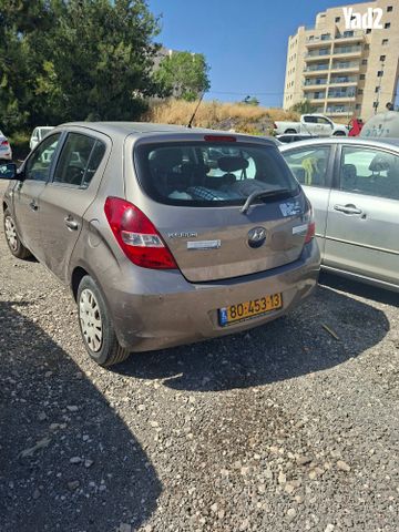מודעת רכב יונדאי i20
