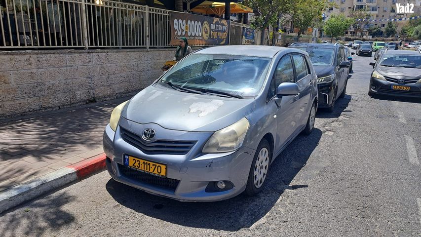 מודעת רכב טויוטה ורסו
