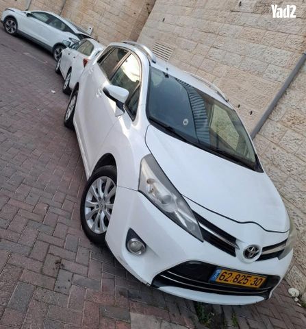 מודעת רכב טויוטה ורסו