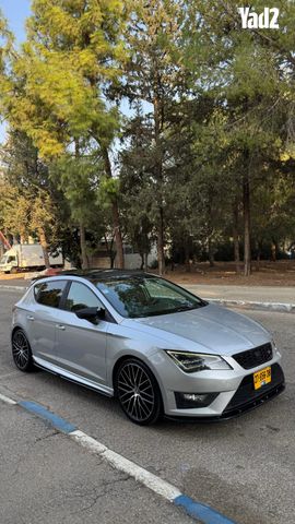 מודעת רכב סיאט לאון