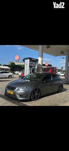 מודעת רכב סיאט לאון