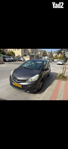 מודעת רכב טויוטה יאריס