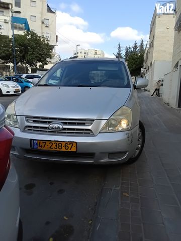 מודעת רכב קיה קרניבל