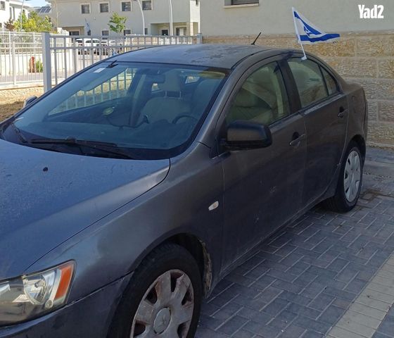 מודעת רכב מיצובישי לנסר
