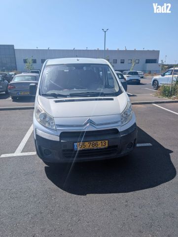 מודעת רכב סיטרואן ג'אמפי