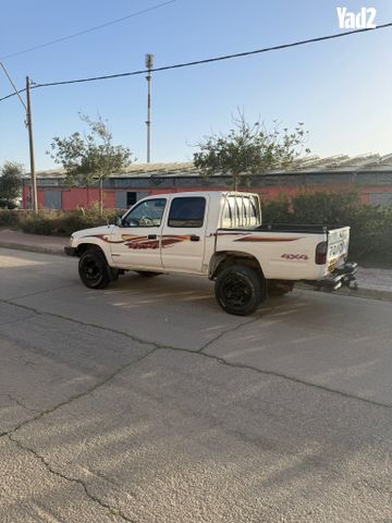 מודעת רכב טויוטה היילקס