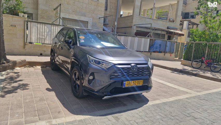 מודעת רכב טויוטה RAV4