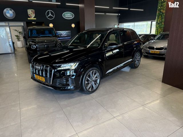 מודעת רכב אאודי Q7
