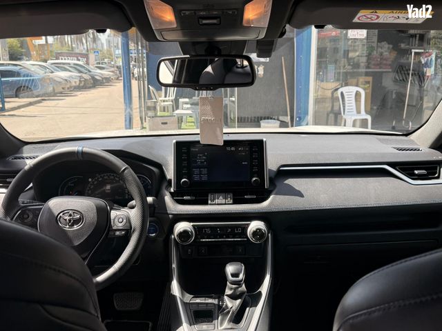 מודעת רכב טויוטה RAV4