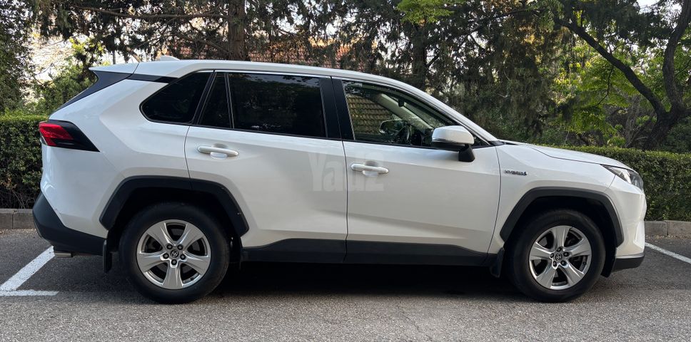 מודעת רכב טויוטה RAV4