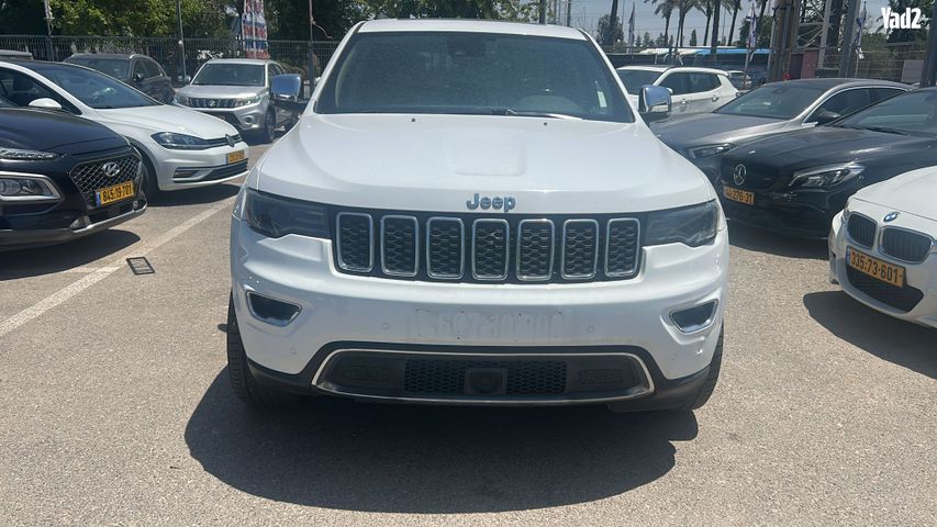 מודעת רכב ג'יפ גרנד צ'ירוקי