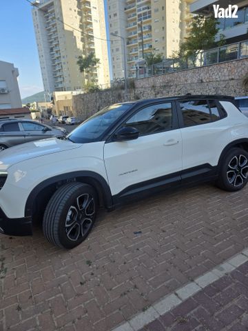 מודעת רכב ג'יפ אוונגר