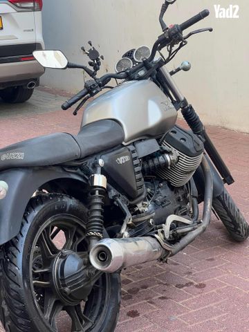 מודעת רכב מוטוגוצי V7 Stone ABS
