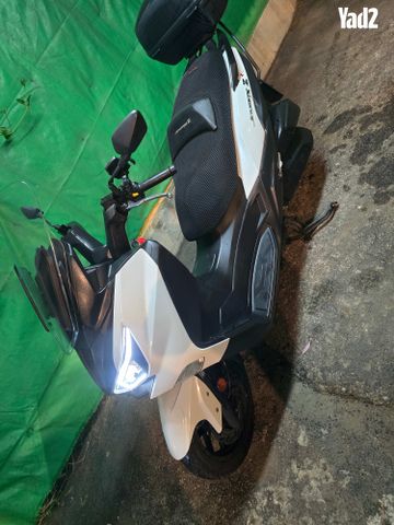 מודעת רכב סאן יאנג ג'וי-מקס Z-250