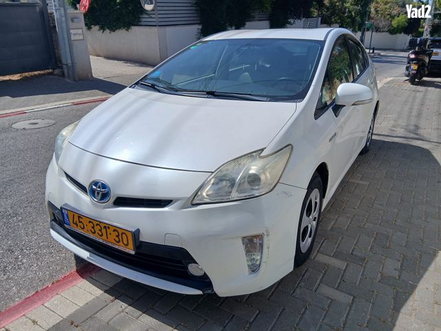 מודעת רכב טויוטה פריוס
