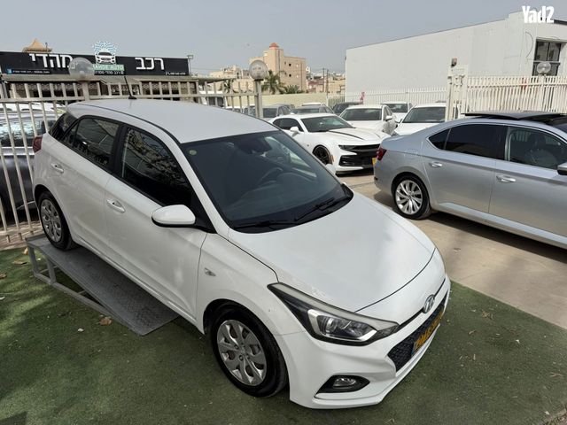 מודעת רכב יונדאי i20