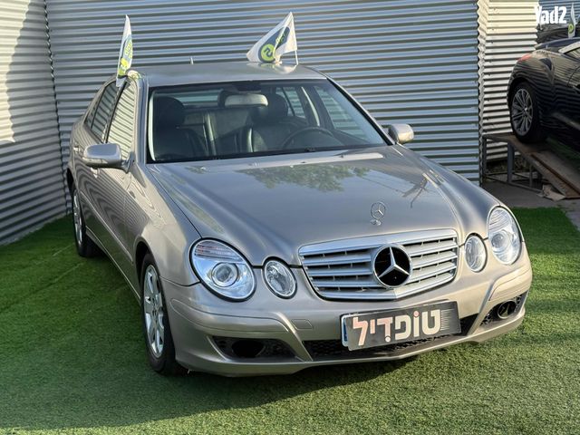 מודעת רכב מרצדס-בנץ E-class