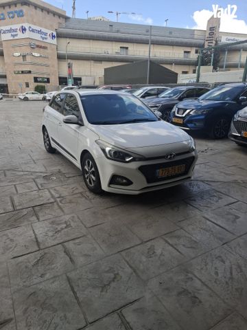 מודעת רכב יונדאי i20