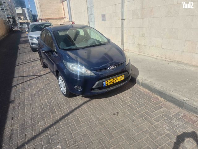 מודעת רכב פורד פיאסטה