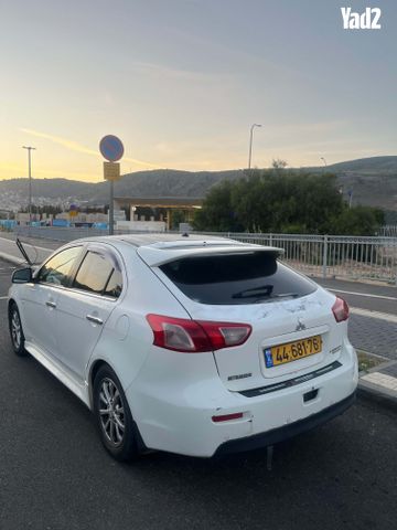 מודעת רכב מיצובישי לנסר
