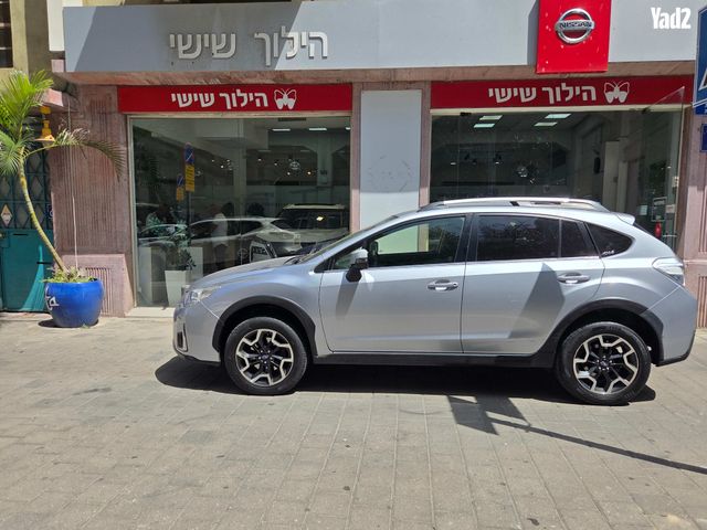 מודעת רכב סובארו XV