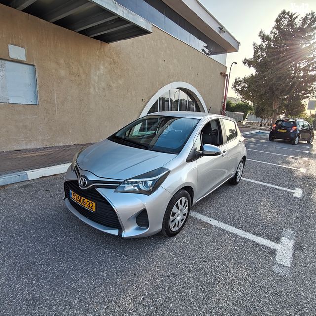 מודעת רכב טויוטה יאריס