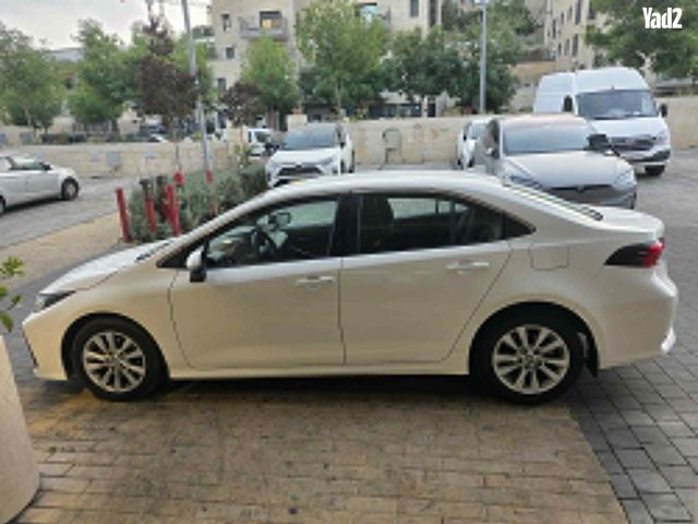 מודעת רכב טויוטה קורולה 2