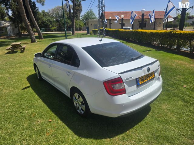 מודעת רכב סקודה ראפיד