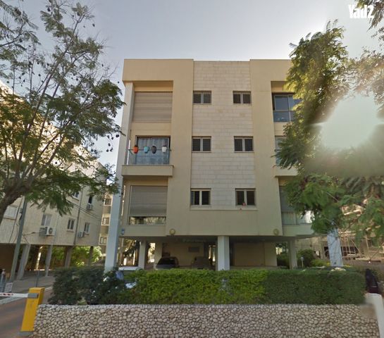 י.ל. גורדון 12