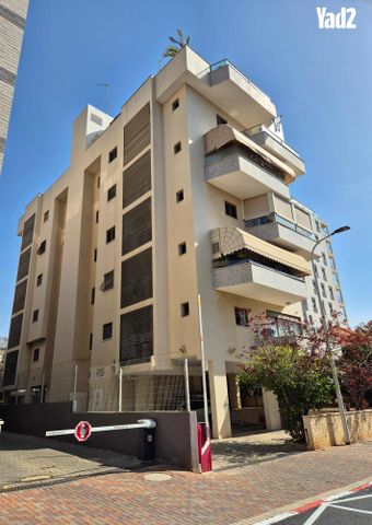 ד"ר שיפר 16