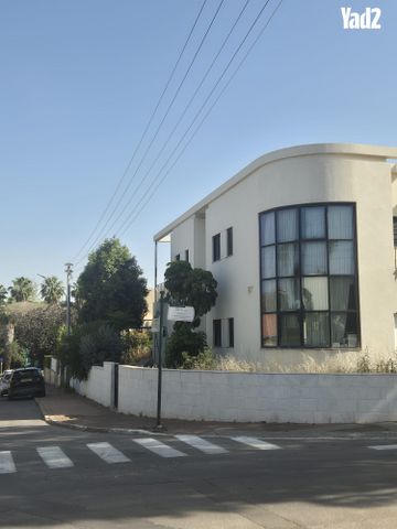 התאנה 2