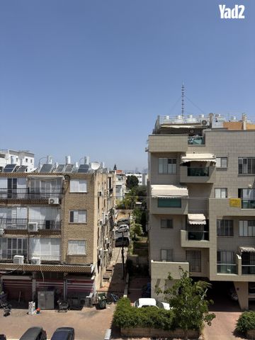 מונטיפיורי 14