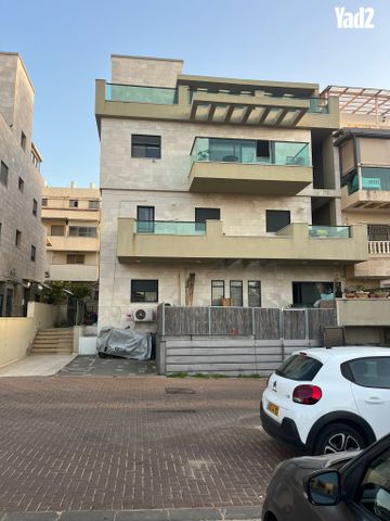 ד"ר חיים בן עמר 