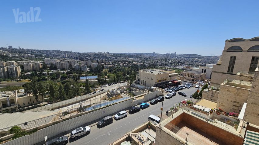 דירה למכירה בירושלים (תיווך) — 2