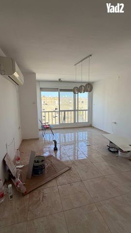 חנה סנש 