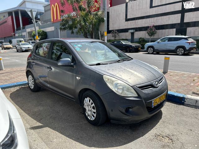 מודעת רכב יונדאי i20