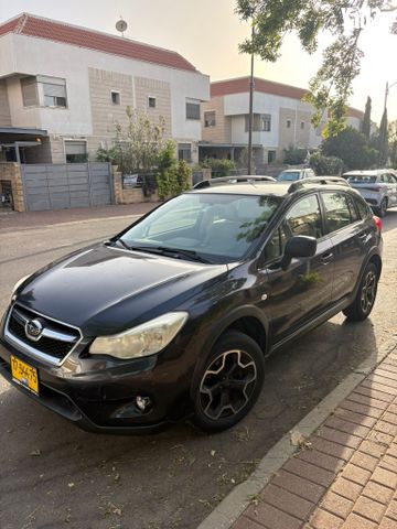 מודעת רכב סובארו XV