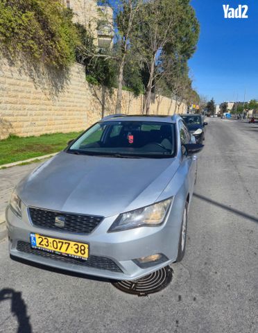 מודעת רכב סיאט לאון