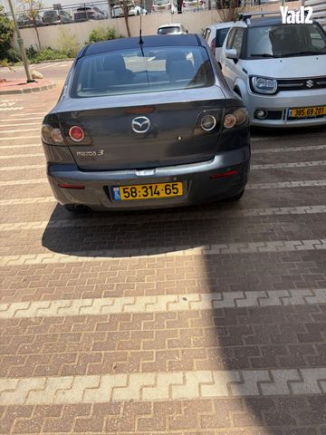 מודעת רכב מאזדה 3