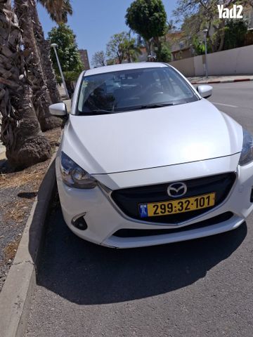 מודעת רכב מאזדה 2