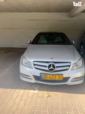 מודעת רכב מרצדס-בנץ C-class