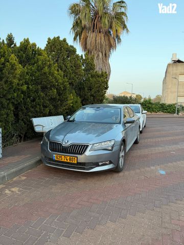 מודעת רכב סקודה סופרב