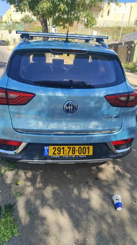מודעת רכב אם ג'י ZS