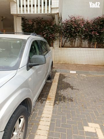 מודעת רכב דודג' ג'רני