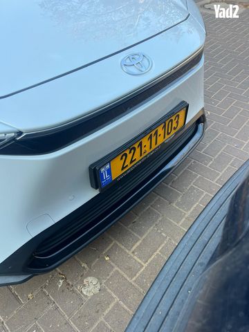 מודעת רכב טויוטה bZ4X