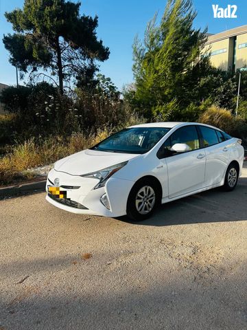 מודעת רכב טויוטה פריוס