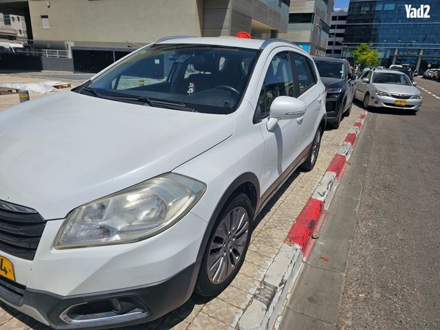 מודעת רכב סוזוקי קרוסאובר