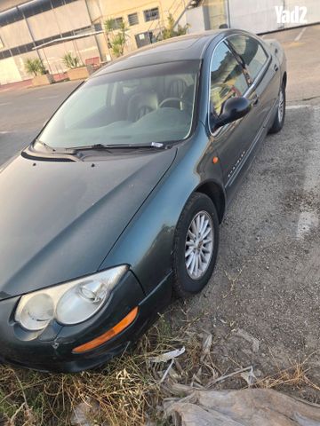 מודעת רכב קרייזלר 300M